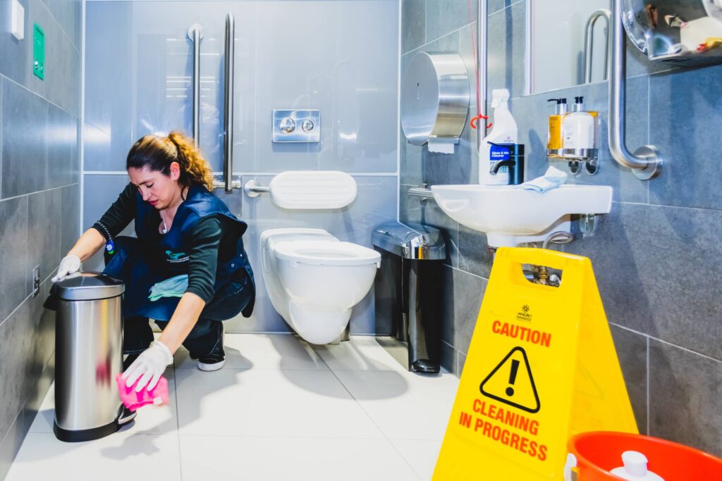 Washroom Cleaning | Bathroom Cleaning | Deep Cleaning | Hygiene | Cleaning Services | Sanitation | Saudi Arabia | Riyadh | Jeddah | Madina Tul Hayat